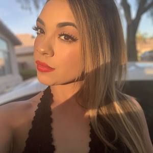 Meet your Posher, Tanasia